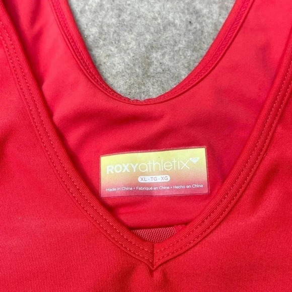 Roxy Athletix Red Active Racerback Top with Adjustable Bands Women’s size XL - Picture 3 of 15